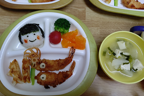 給食